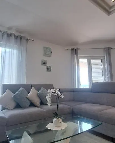 Apartment Mimi Makarska