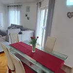 Mimi Apartament