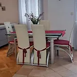 Mimi 아파트