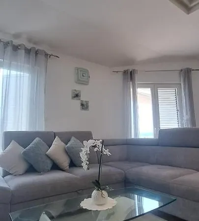 Lägenhet Mimi Makarska