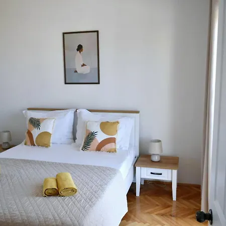 Mimi Apartment Makarska