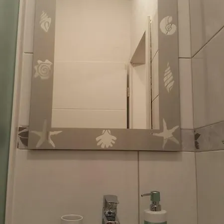 Mimi Макарска